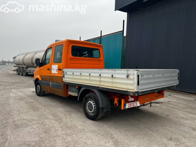 Mercedes-Benz Бортовой (4х2)