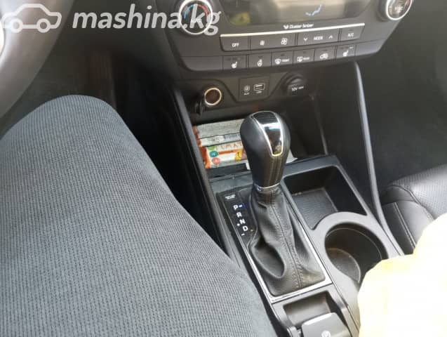 Hyundai Tucson III Рестайлинг 2.0d AT