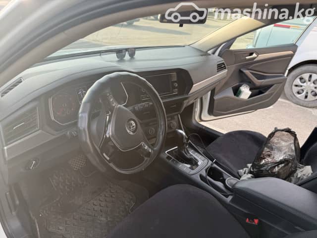 Volkswagen Jetta VII 1.6 AT
