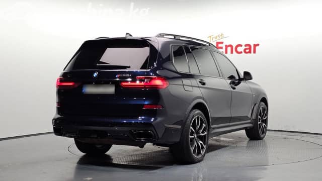 BMW X7 I (G07) M50i 4.4 AT 4WD