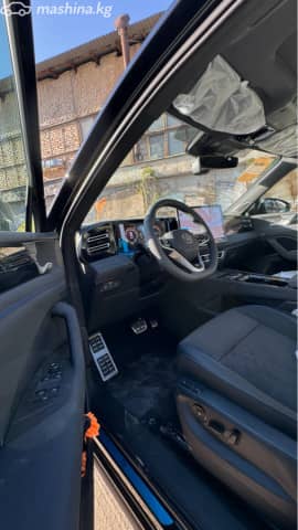 Volkswagen Tiguan III (China Market) 2.0 AMT 4WD