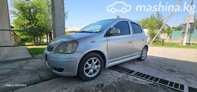 Toyota Yaris I Рестайлинг 1.3 MT