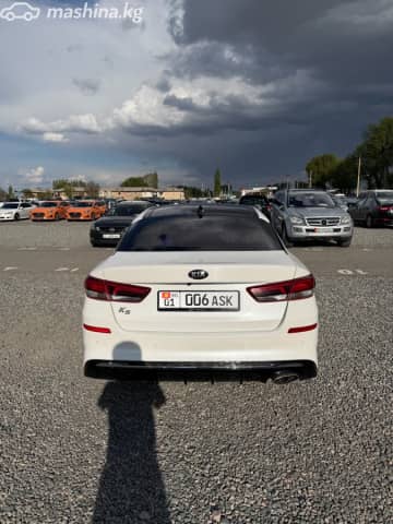 Kia K5 II 2.0 AT
