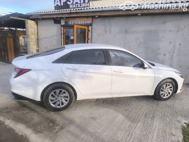 Hyundai Avante VII 1.6 AT