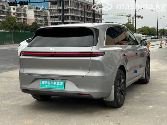 LiXiang L6 1.5hyb AT 4WD