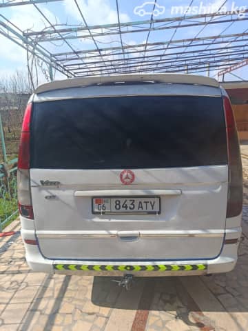 Mercedes-Benz Vito II (W639) 111 CDI L2 2.2d MT
