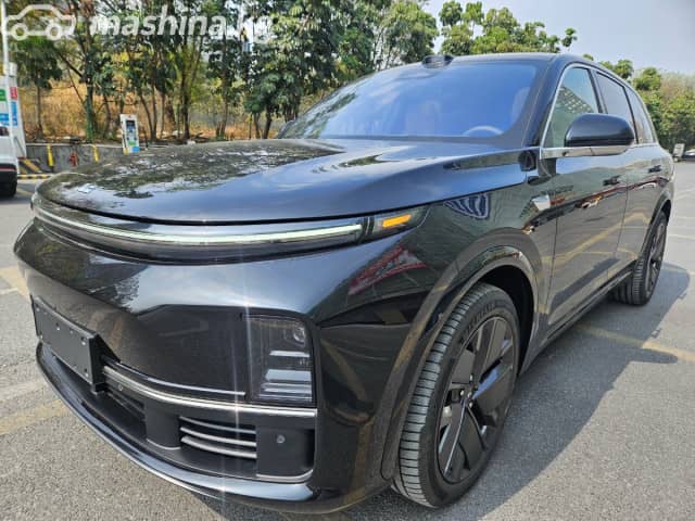 LiXiang L7 Рестайлинг 1.5hyb AT 4WD