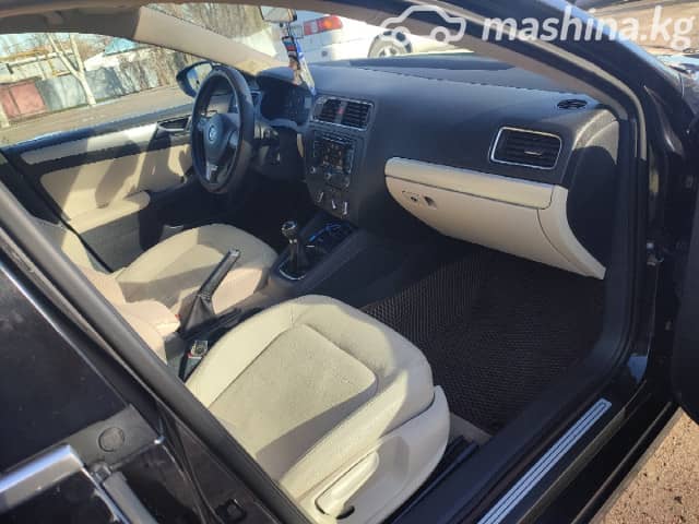 Volkswagen Jetta VI 2.5 MT