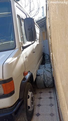Mercedes-Benz Vario