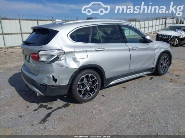 BMW X1 II (F48) Рестайлинг 28i xDrive 2.0 AT 4WD