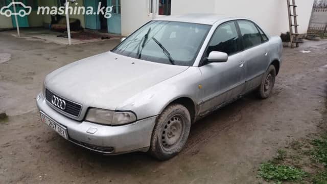 Audi A4 I (B5) Рестайлинг 1.6 MT