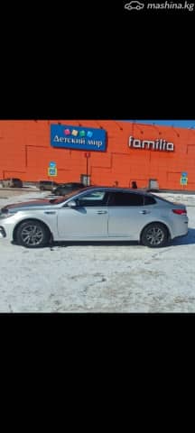 Kia K5 II 2.0 AT