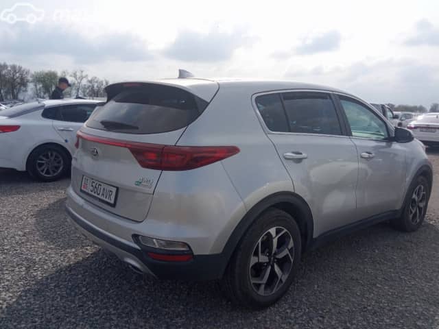 Kia Sportage IV Рестайлинг 2.0d AT