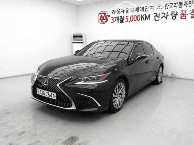 Lexus ES VII 300h 2.5hyb CVT