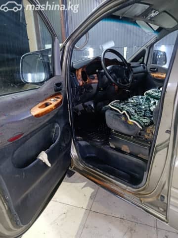 Hyundai Starex (H-1) I 2.5d MT