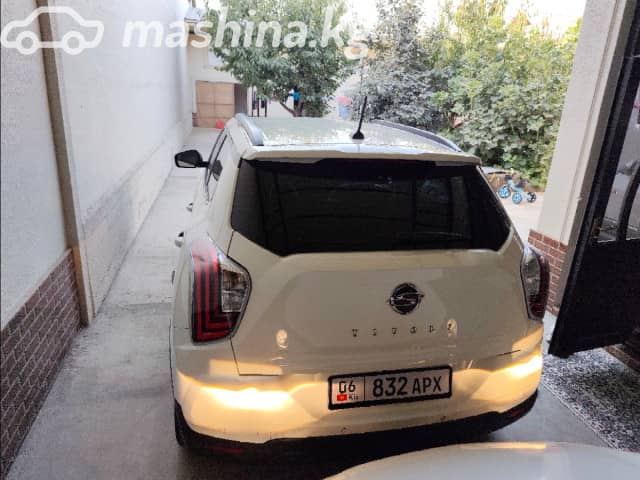 SsangYong Tivoli I Рестайлинг 1.5 AT