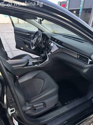 Toyota Camry VIII (XV70) 2.5 AT