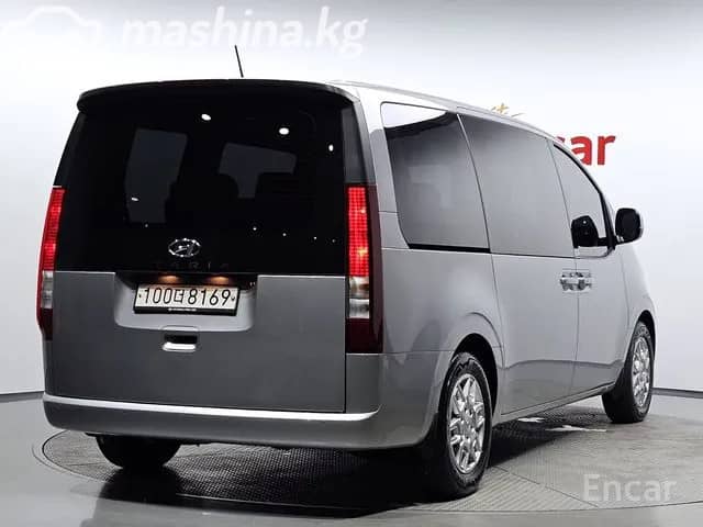 Hyundai Staria 3.5 AT