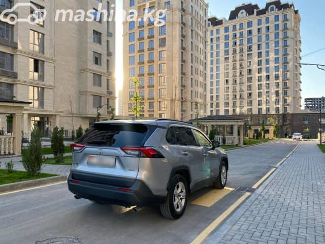 Toyota RAV4 V (XA50) 2.5 AT