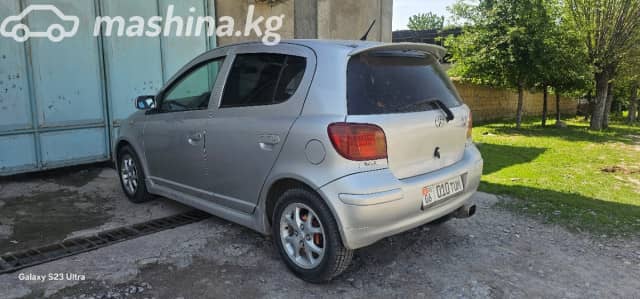 Toyota Yaris I Рестайлинг 1.3 MT