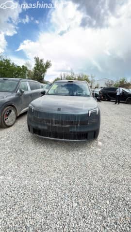 Lynk & Co 900 2.0hyb AT 4WD