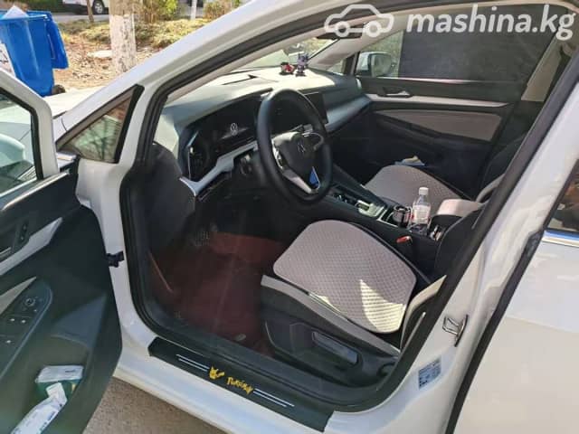 Volkswagen Golf VIII 1.4 AT