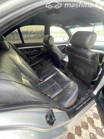 BMW 5 серии IV (E39) Рестайлинг 525i 2.5 MT