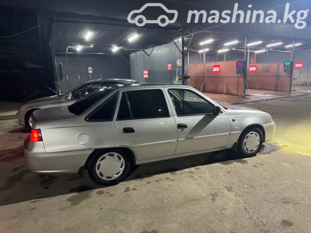 Daewoo Nexia I Рестайлинг 1.6 MT