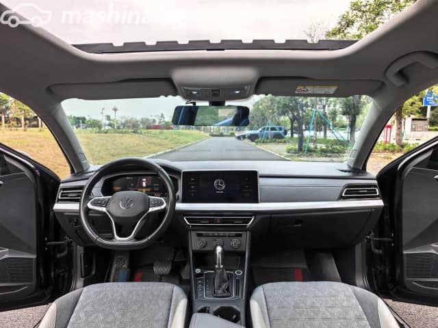 Volkswagen Lavida III 1.4 AMT