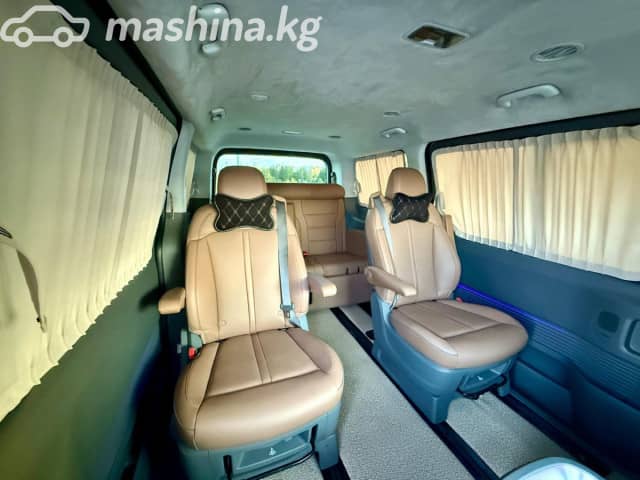 Hyundai Staria 3.5 AT