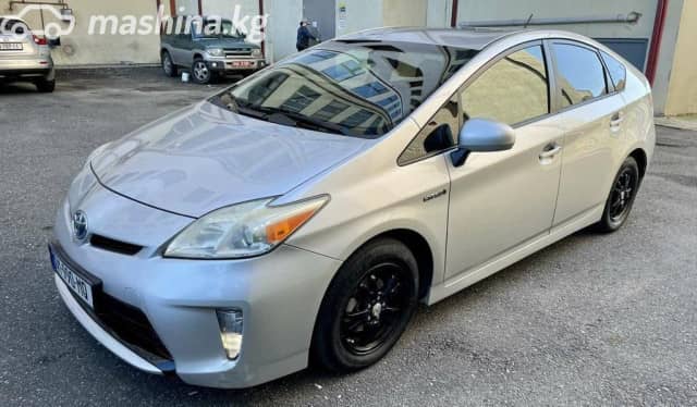 Toyota Prius III Рестайлинг (XW30) 1.8hyb AT