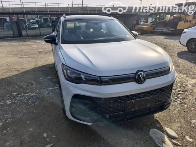 Volkswagen Tiguan III (China Market) 2.0 AMT