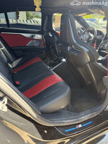 BMW M8 I (F91/F92/F93) Рестайлинг 4.4 AT 4WD
