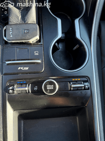 Kia K5 III LPi 2.0 AT