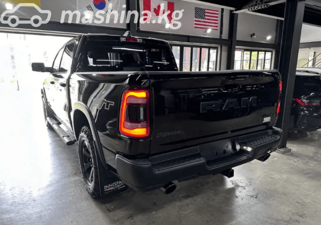 RAM 1500 V Quad Cab 5.7 AT 4WD