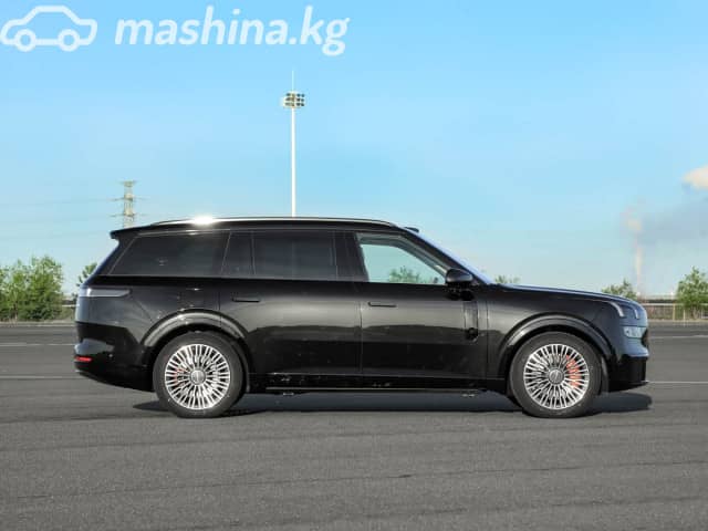 Lynk & Co 900 2.0hyb AT 4WD