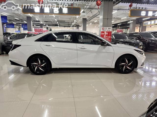Hyundai Elantra VII (CN7) 1.6 AT