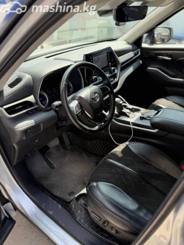 Toyota Highlander IV (U70) 2.5hyb AT 4WD