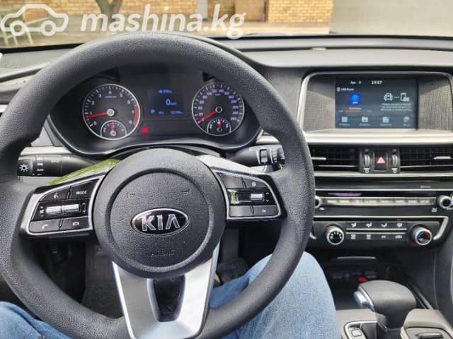 Kia K5 II 2.0 AT