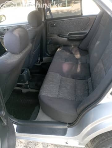 Mazda 626 V (GF) 1.8 MT