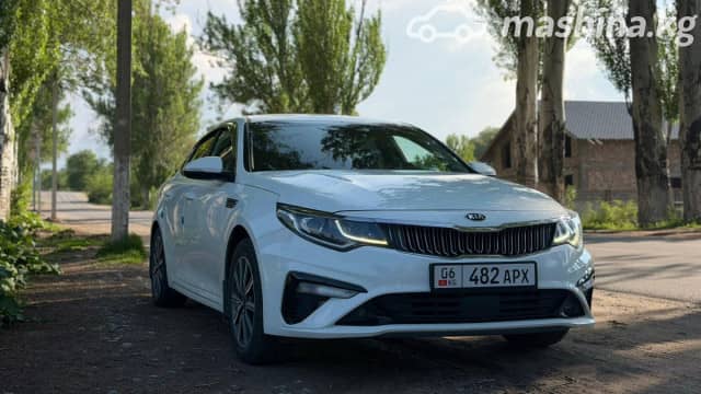 Kia K5 II 2.0 AT