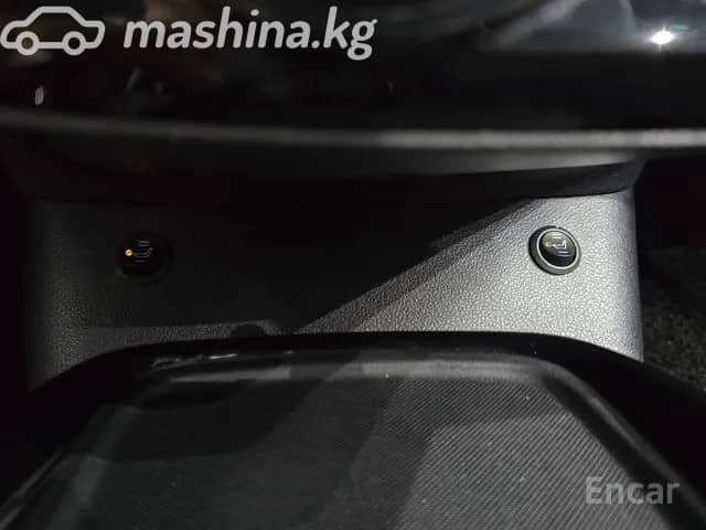 Toyota Prius IV Рестайлинг (XW50) 1.8hyb AT