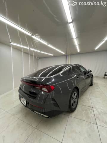 Kia K5 III LPi 2.0 AT
