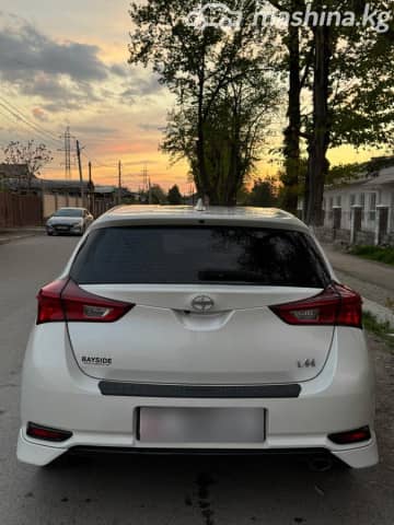 Toyota Corolla XI (E160, E170, E180) Рестайлинг 1 iM 1.8 CVT