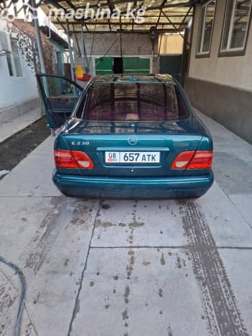 Mercedes-Benz E-Класс II (W210, S210) 230 2.3 AT