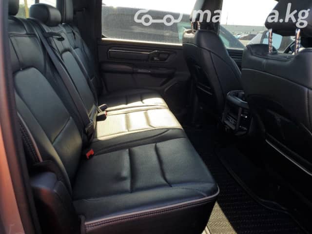 RAM 1500 V Quad Cab 5.7 AT 4WD