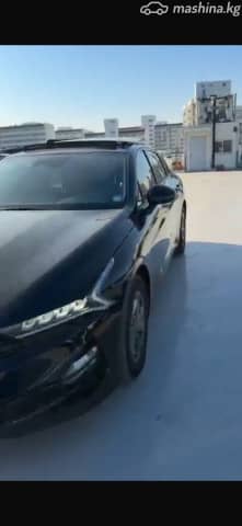 Kia K5 III LPi 2.0 AT