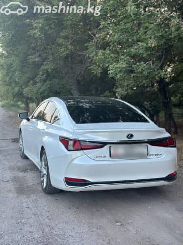 Lexus ES VII 300h 2.5hyb CVT