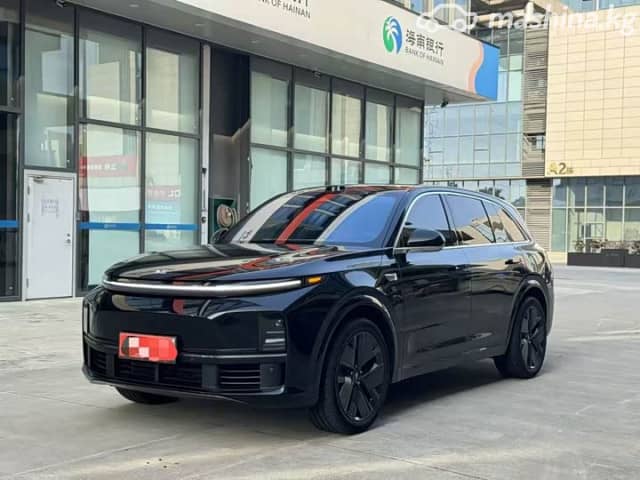 LiXiang L7 Рестайлинг 1.5hyb AT 4WD