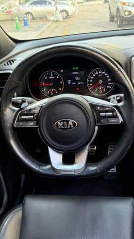 Kia Sportage IV Рестайлинг 2.0d AT 4WD